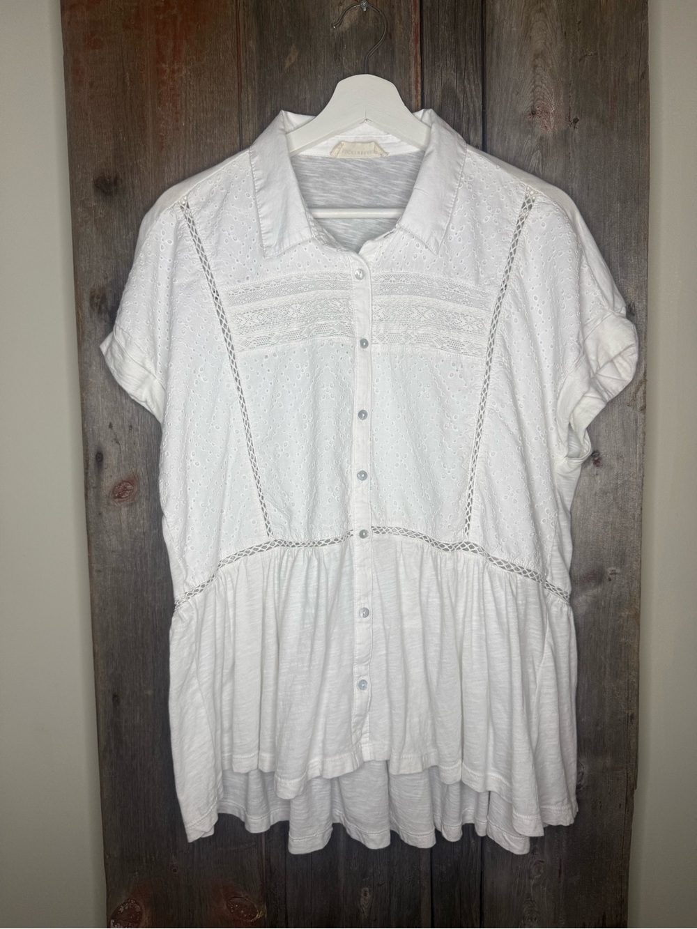Lucky Brand White Eyelet Button-Front Peplum Top size Large
